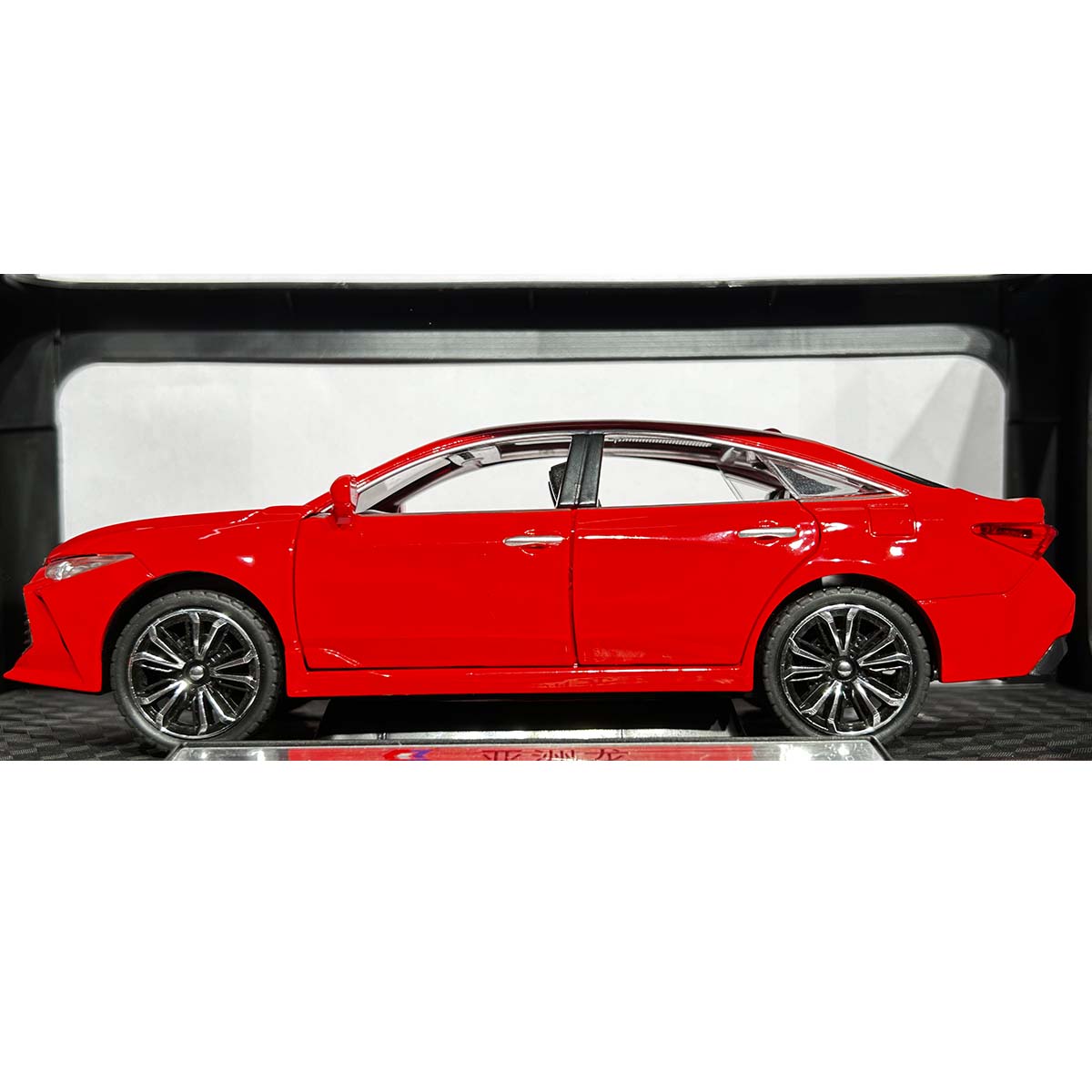 TOYOTA AVALON RED