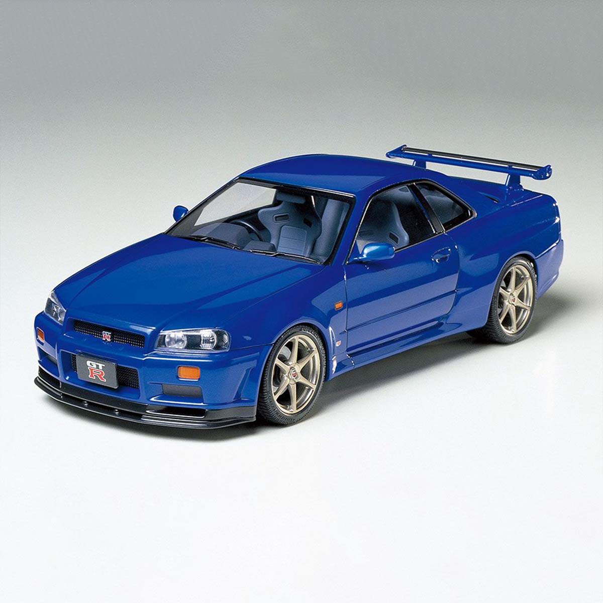 NISSAN SKYLINE