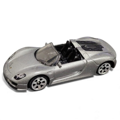 PORSCHE 918 SPYDER